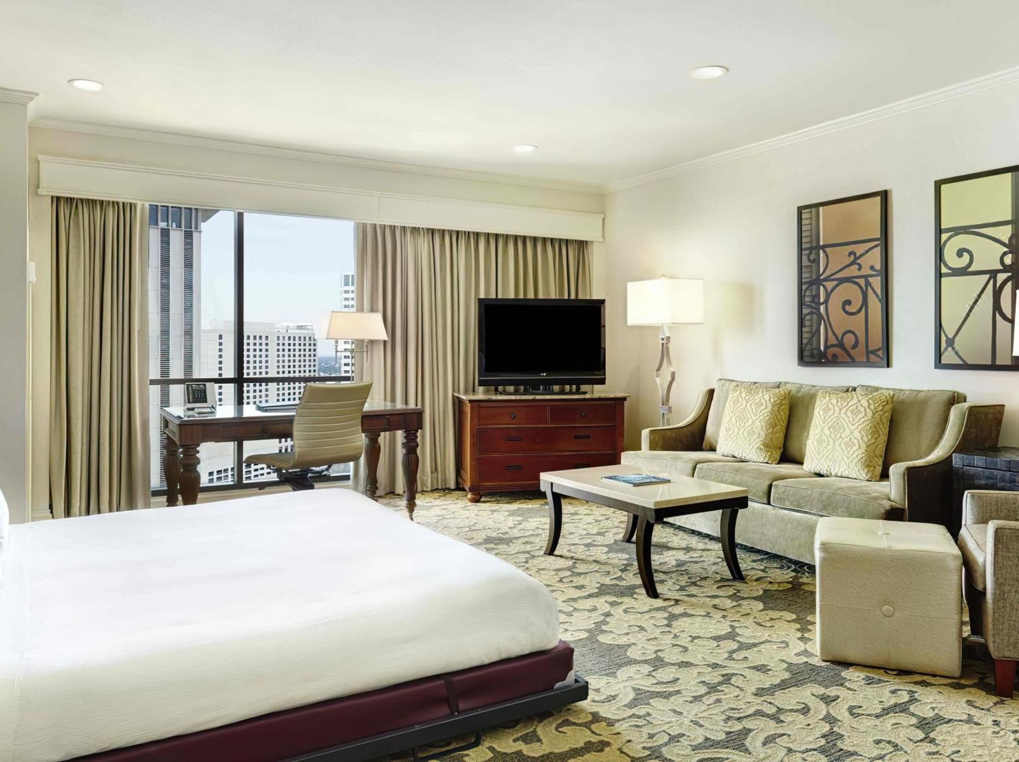 Hilton New Orleans Riverside Bagian luar foto